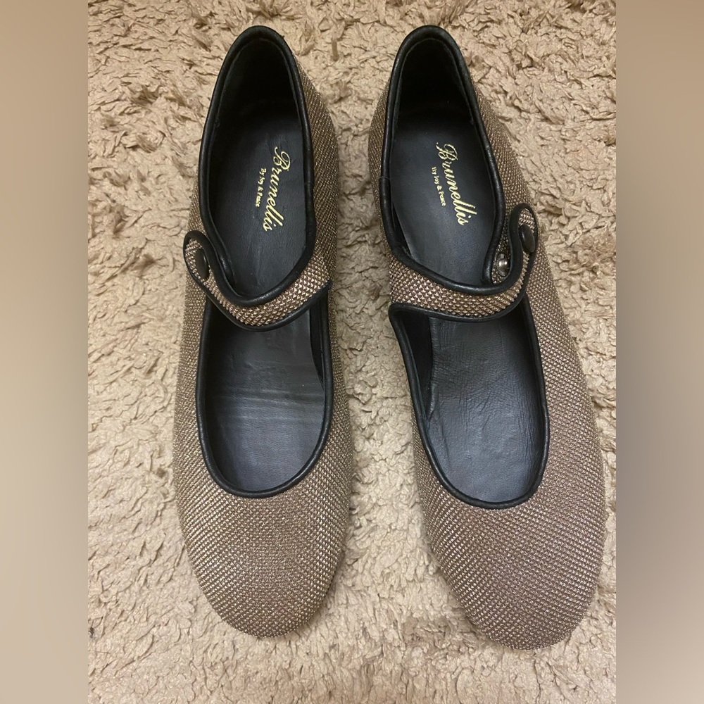 Brown Flats for Women